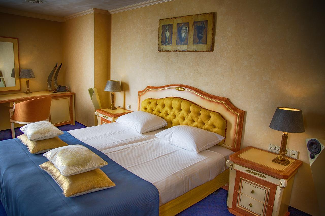 De Koperen Hoogte Hotel Lichtmis Esterno foto